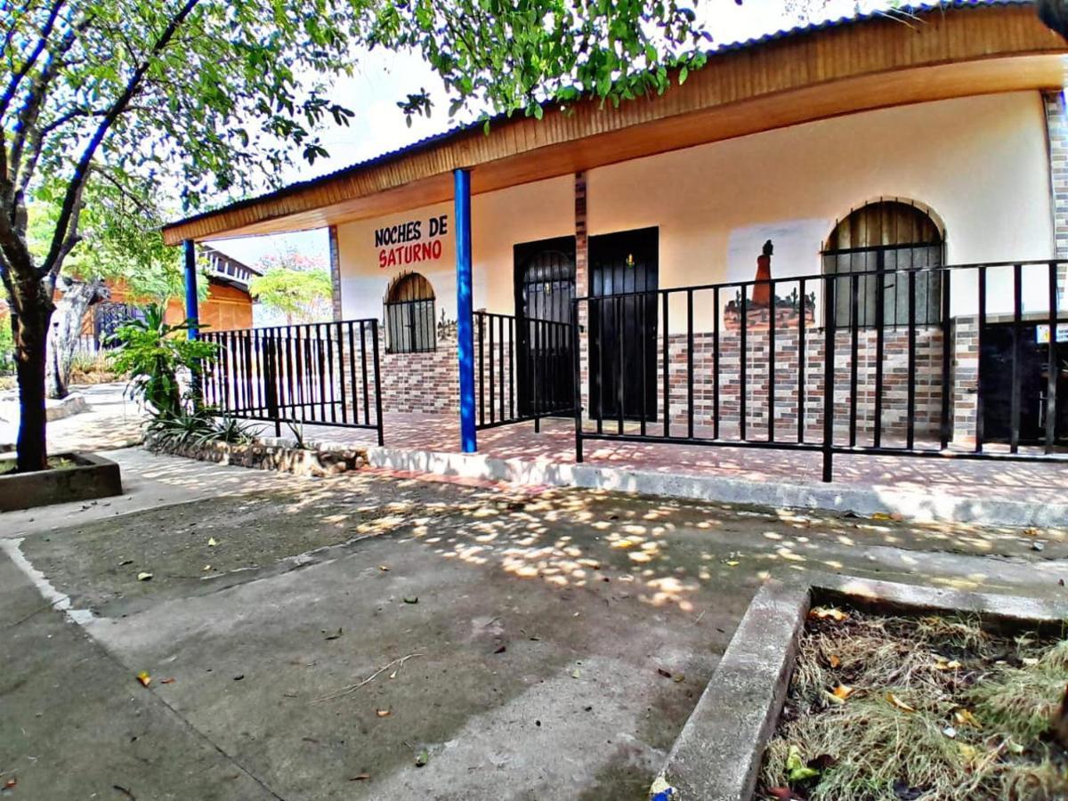 Posada Turistica Noches De Saturno Villavieja Exterior photo
